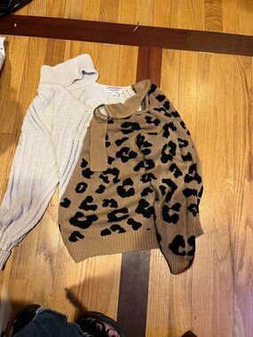 Andree Two-Tone Leopard Print & Cream Turtleneck Sweatereb 4-9